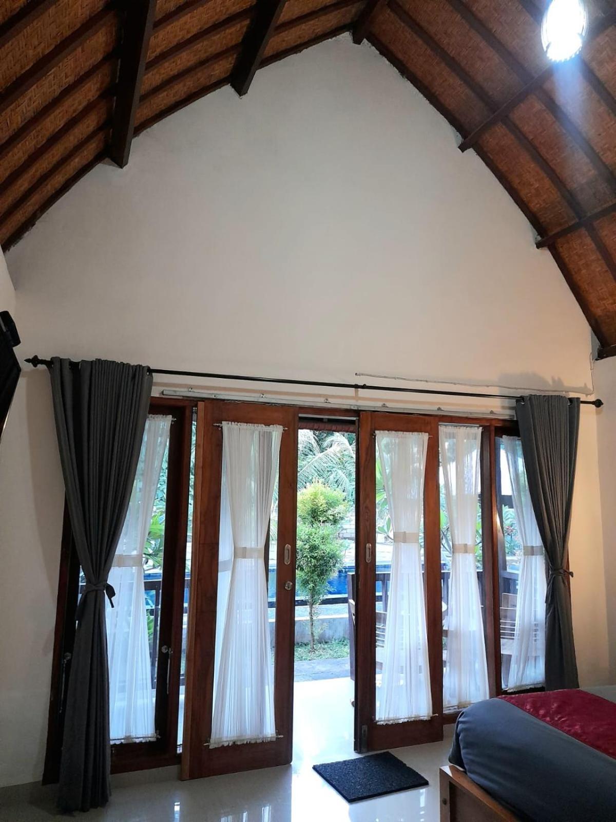 Sindhu Mesari Bungalow Toyapakeh Værelse billede